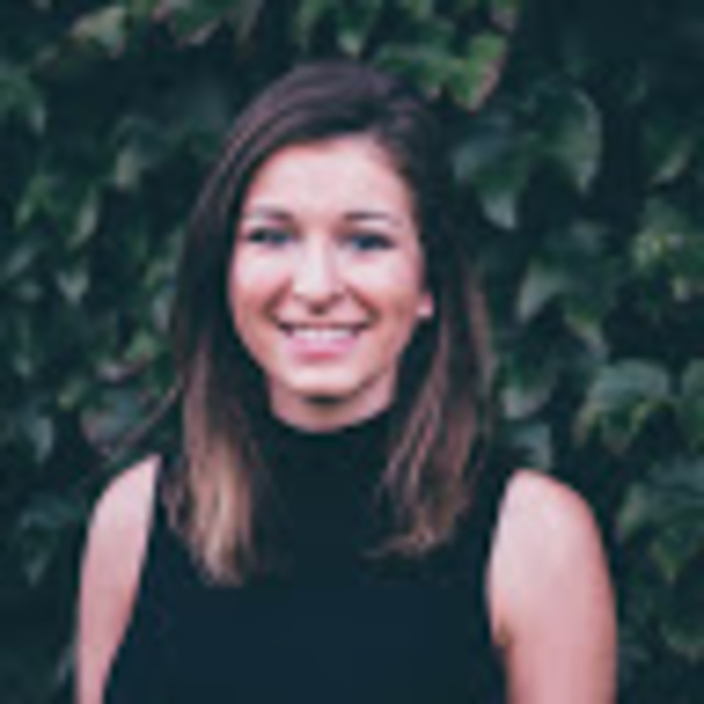 Meet your Posher, Alexis